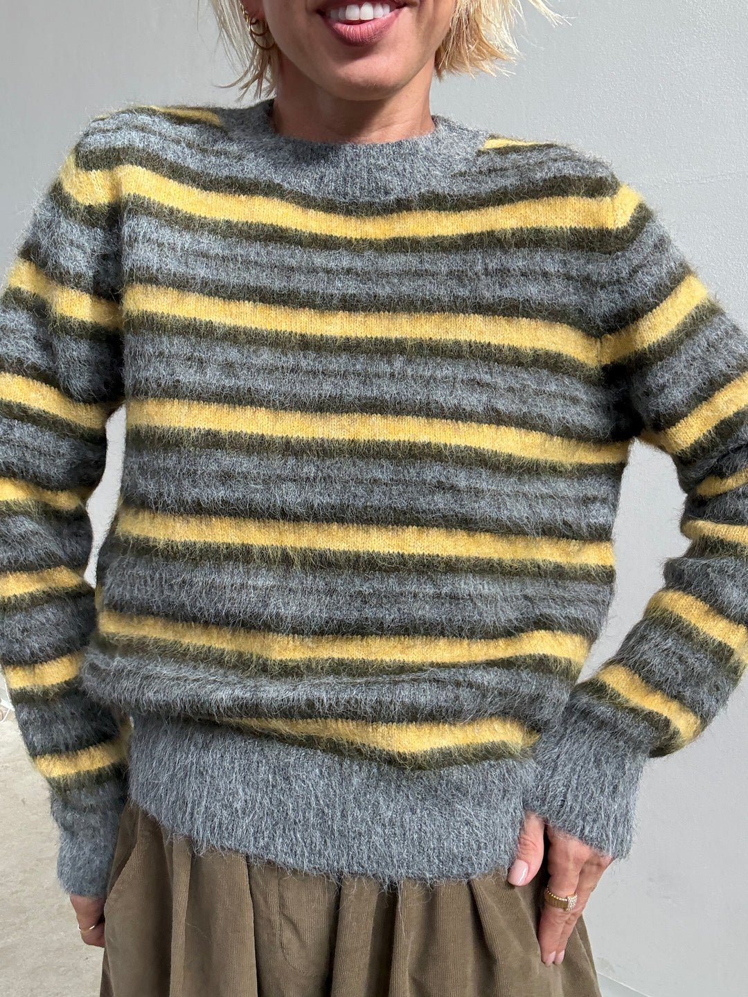 PULL TANIA RIGA GRIGIO/GIALLO