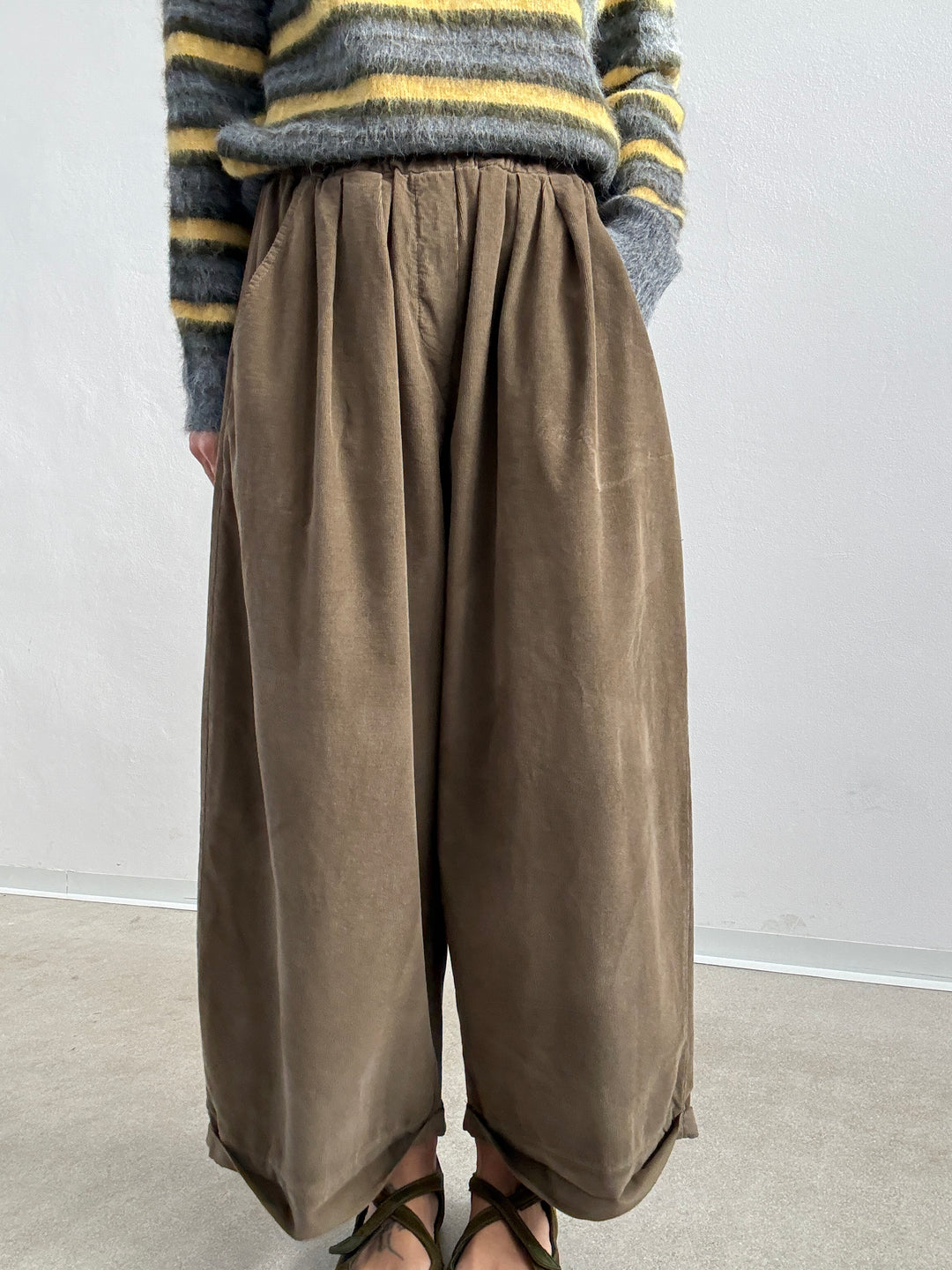 PANTALONE OLIMPIA VELVET VERDE MILI