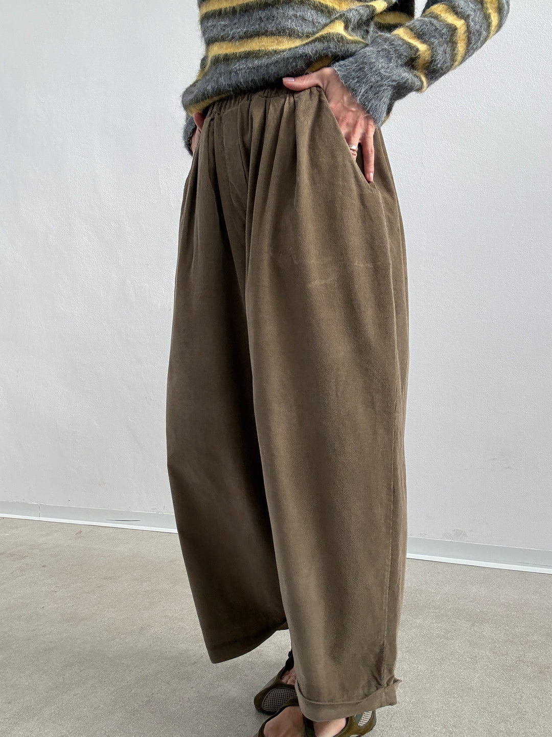 PANTALONE OLIMPIA VELVET VERDE MILI