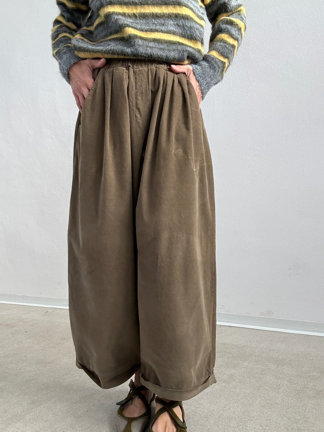 PANTALONE OLIMPIA VELVET VERDE MILI