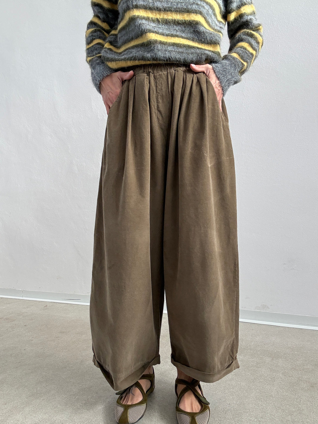 PANTALONE OLIMPIA VELVET VERDE MILI