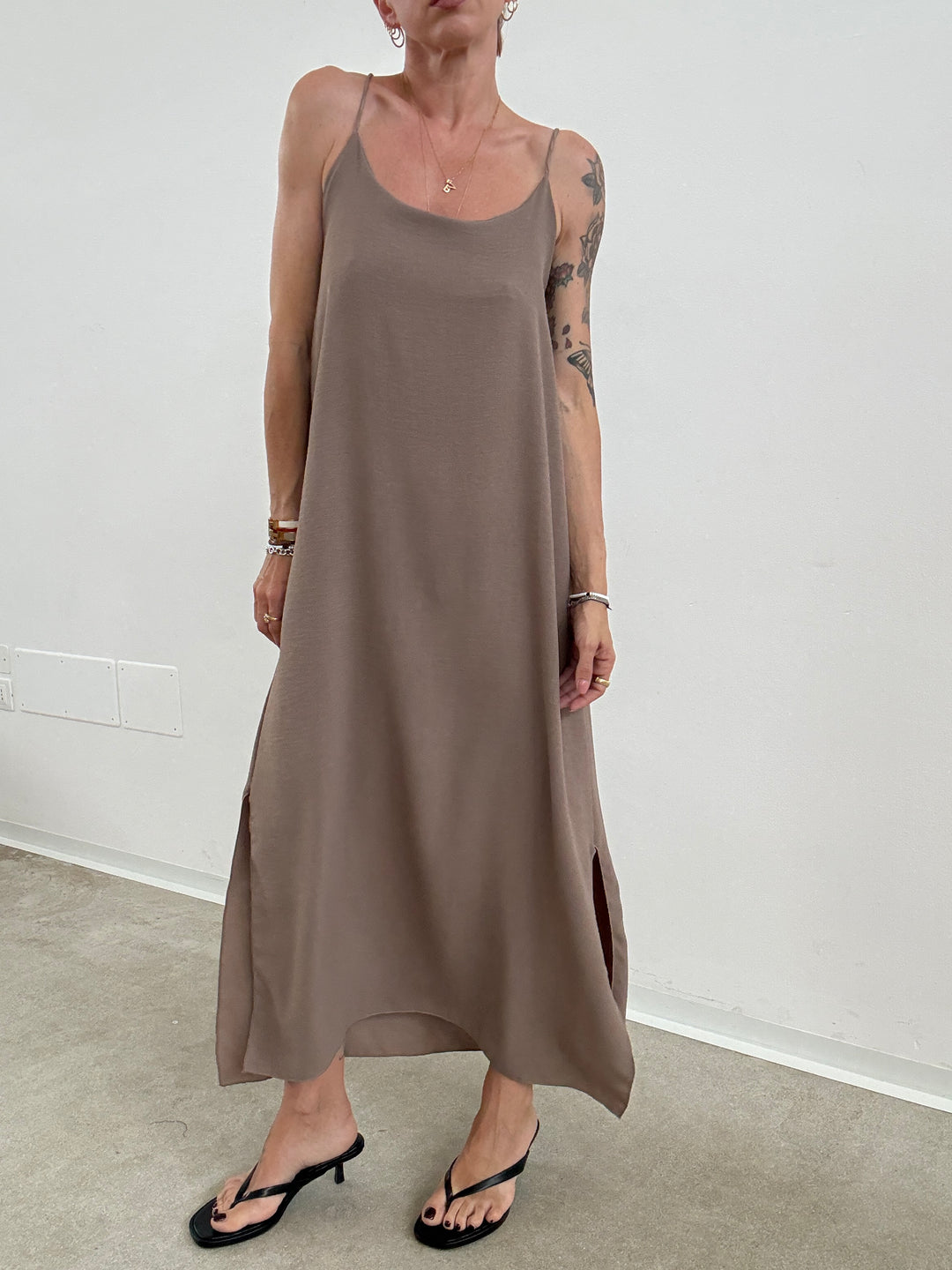 ABITO PETRA TAUPE