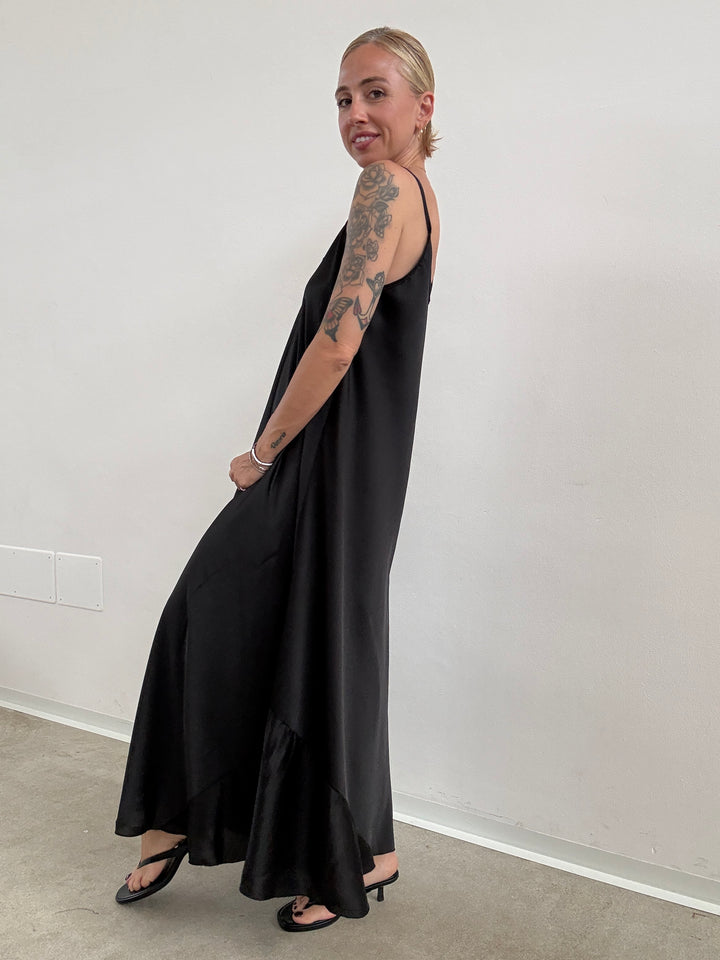 ABITO LINGERIE SATIN NERO