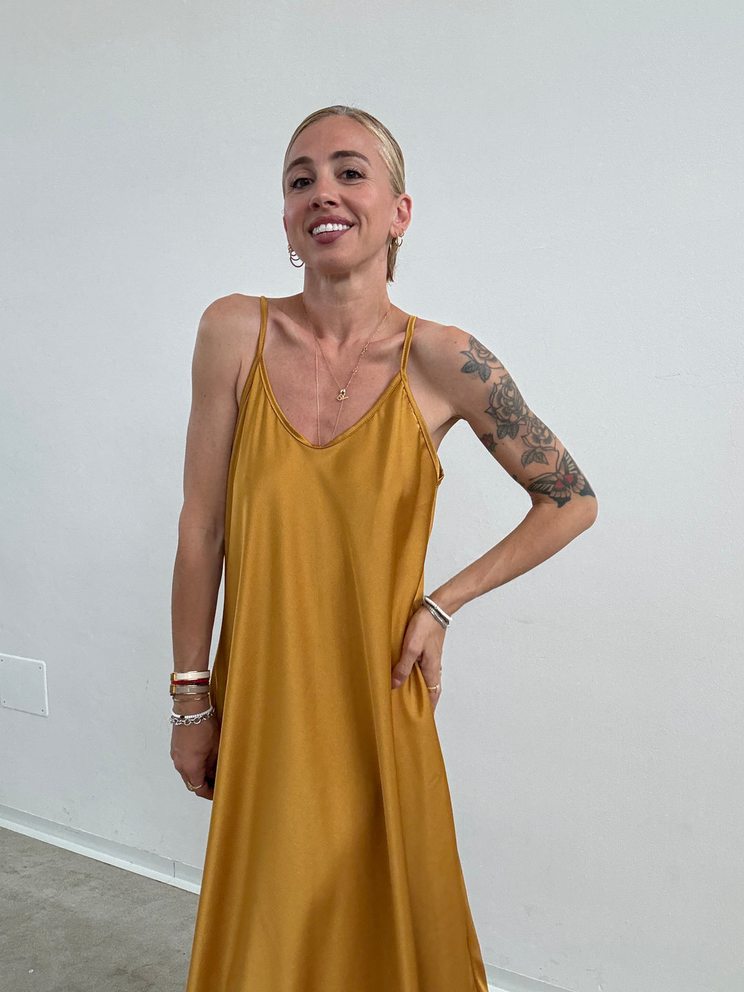 ABITO LINGERIE SATIN ZAFFERANO