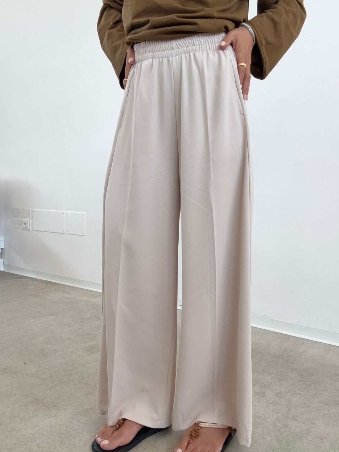 PANTALONE PILAR GESSO