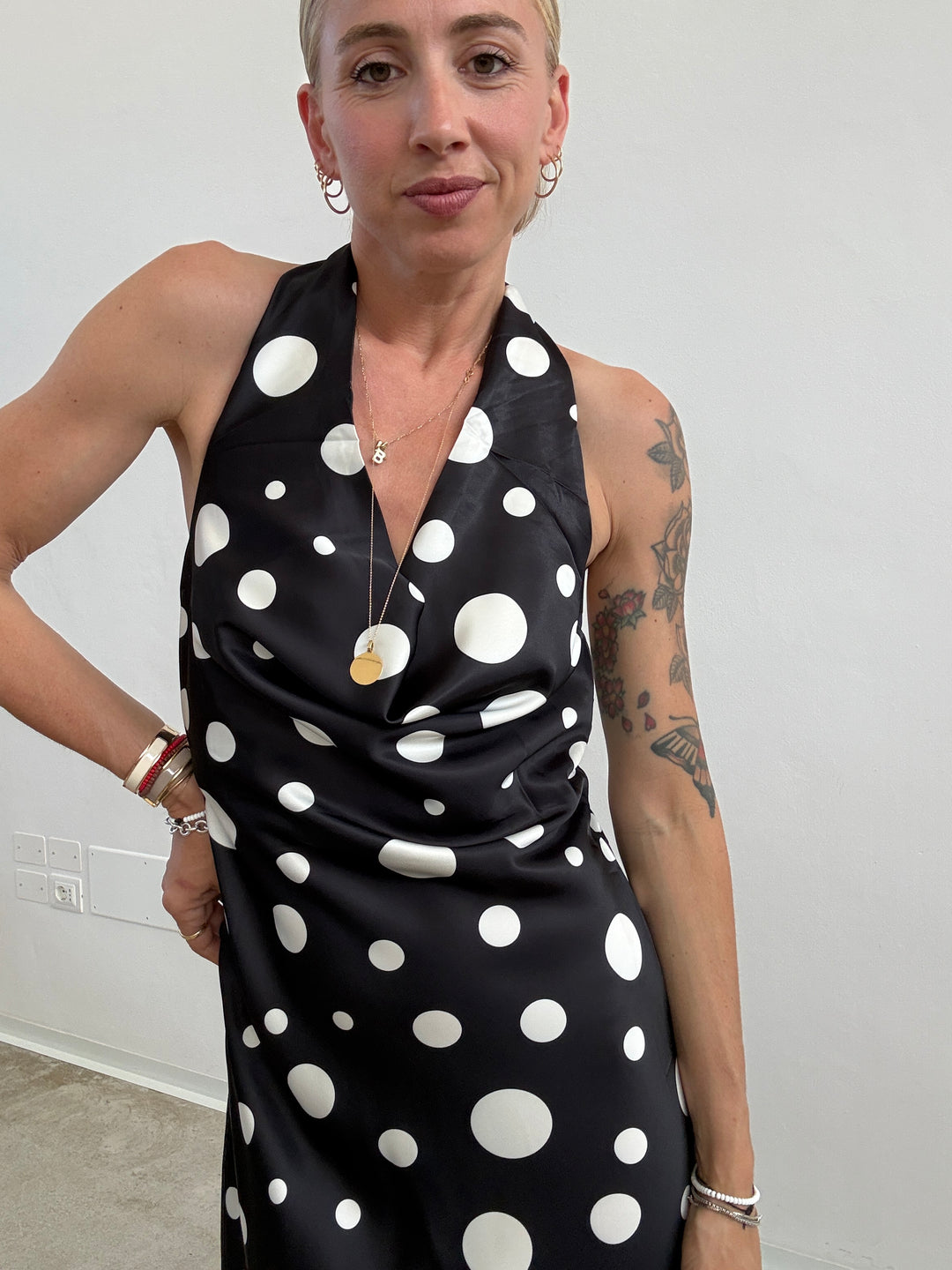 ABITO POIS MIDI NERO