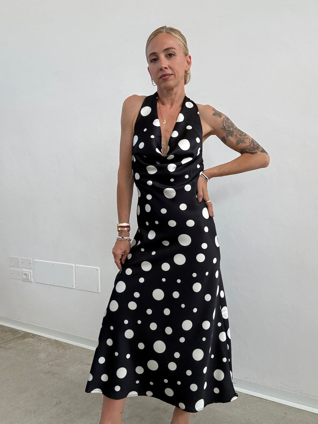 ABITO POIS MIDI NERO