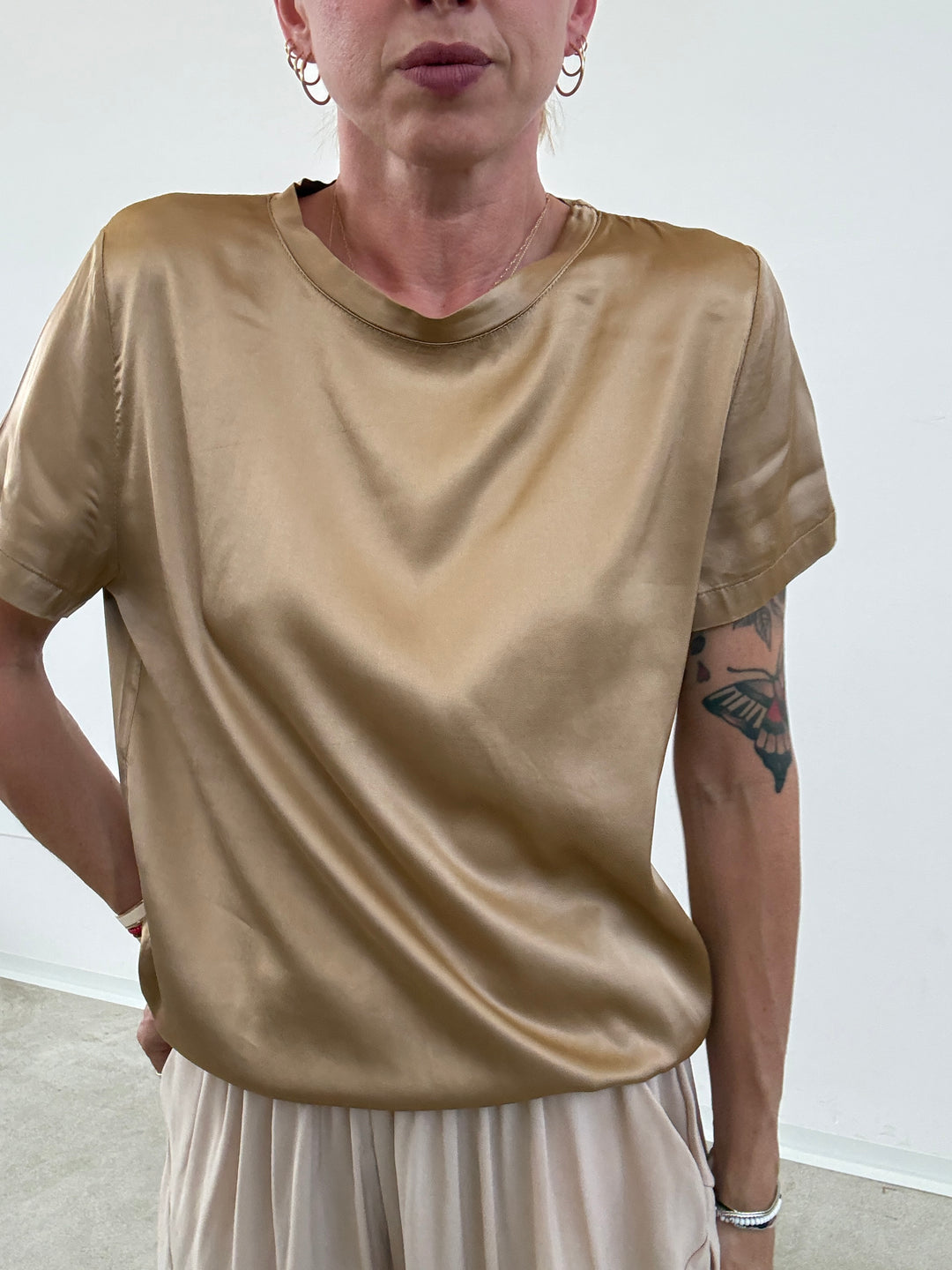 TSHIRT BETTA SATIN SAND