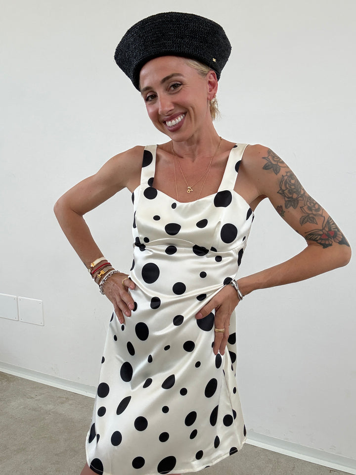 ABITO POIS CORTO BIANCO