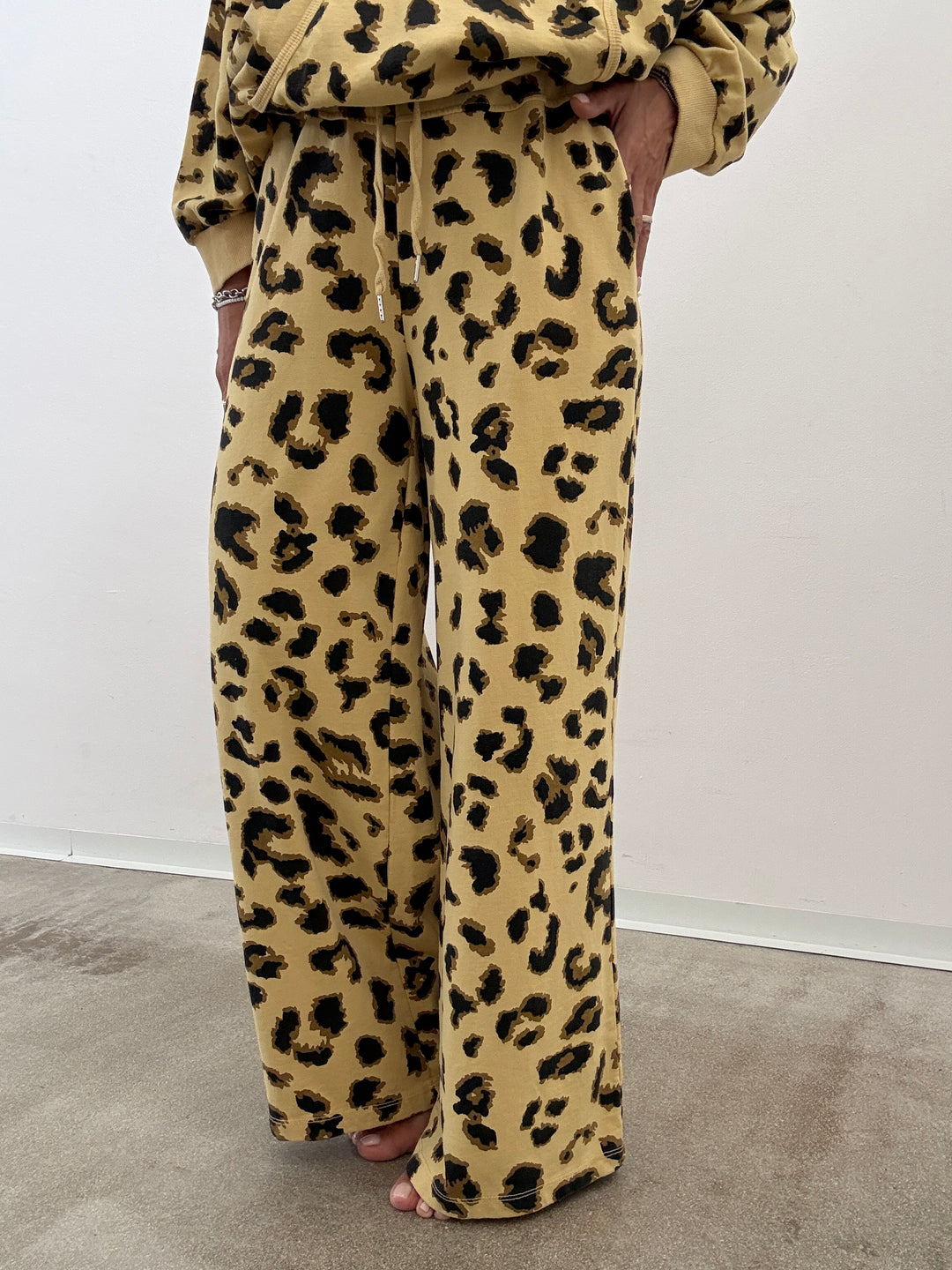 PANTA JOGGER PALAZZO MACU BANANA