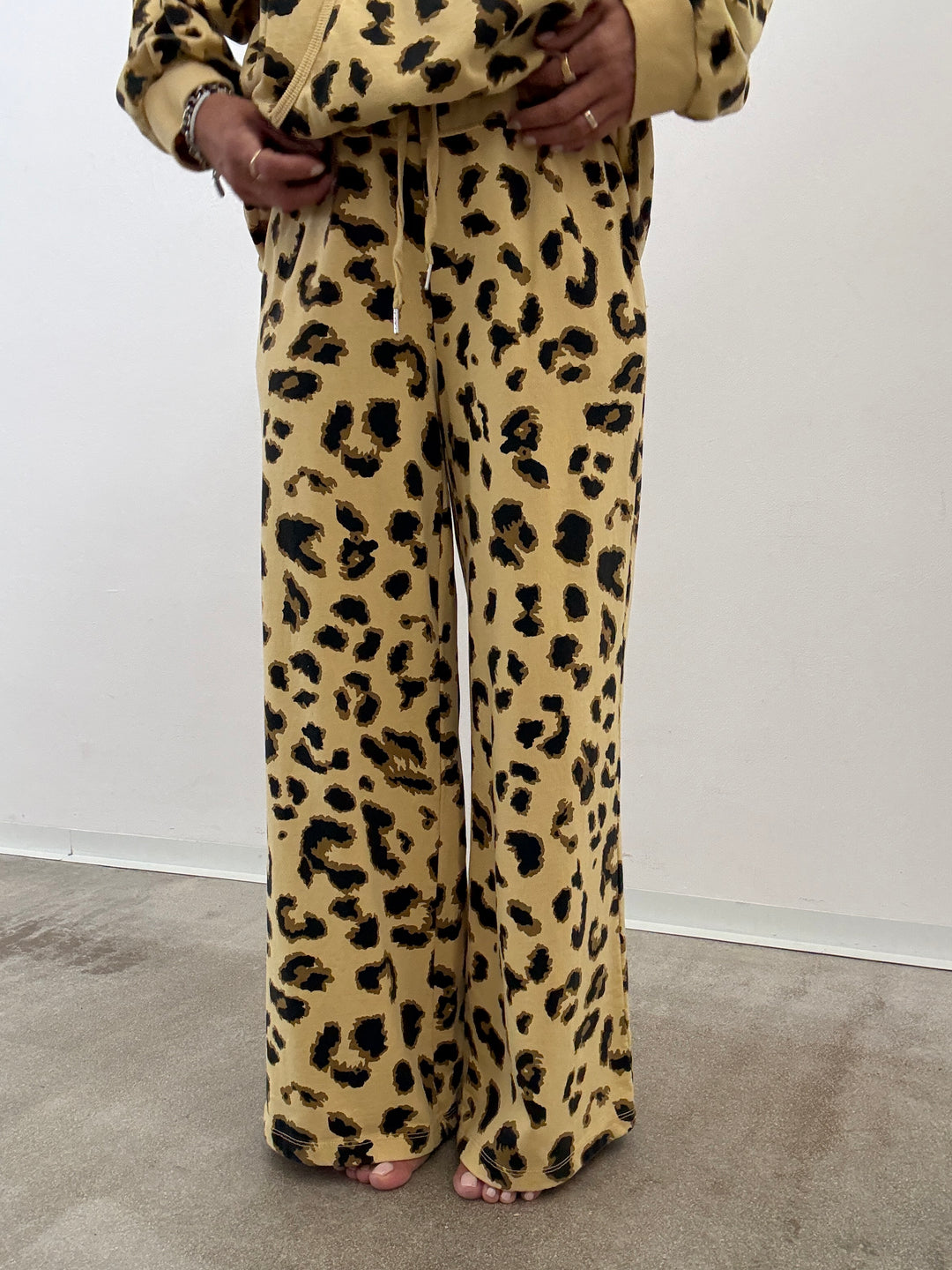 PANTA JOGGER PALAZZO MACU BANANA