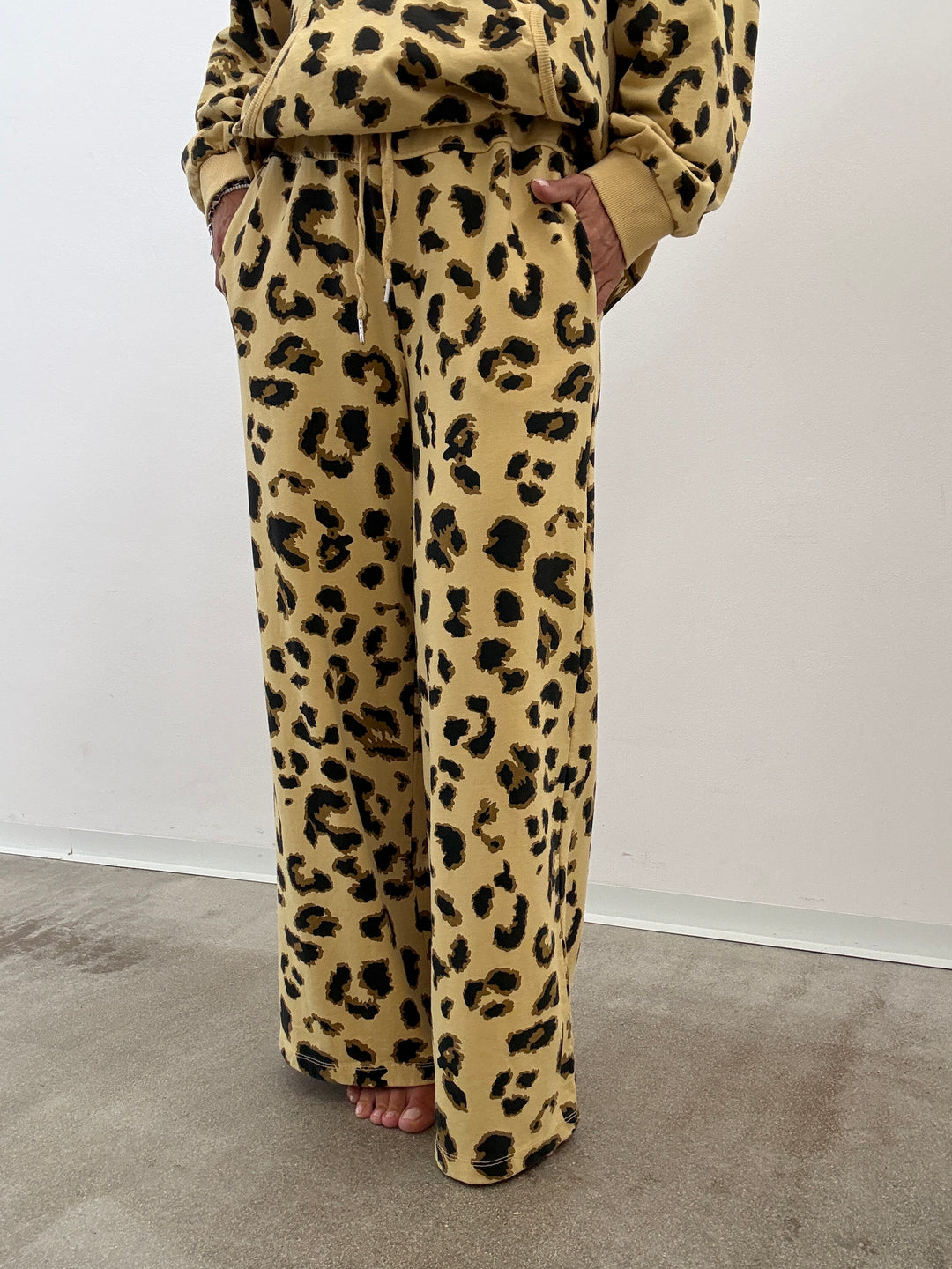 PANTA JOGGER PALAZZO MACU BANANA