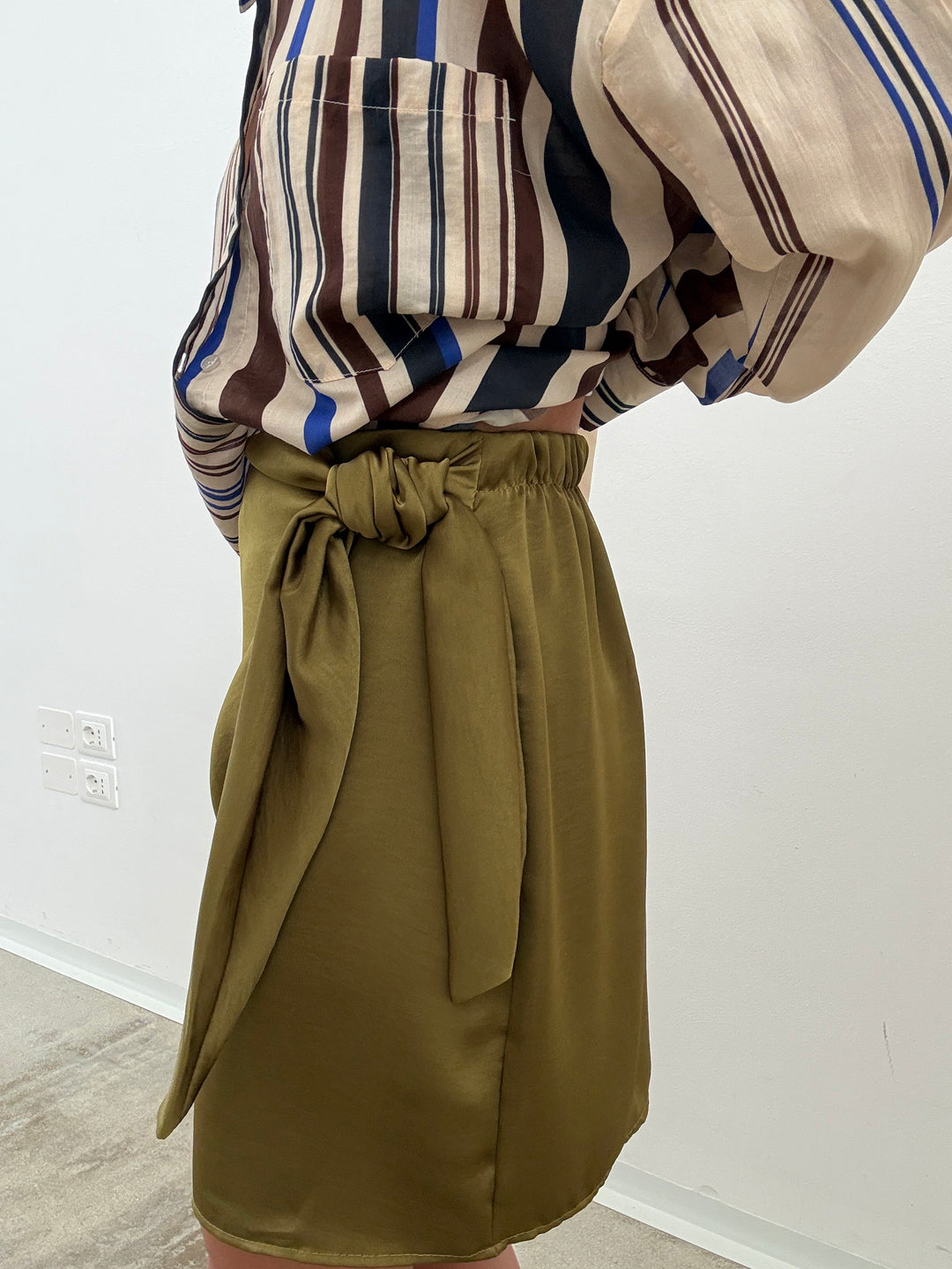 MINIGONNA PORTAFOGLIO SATIN OLIVA