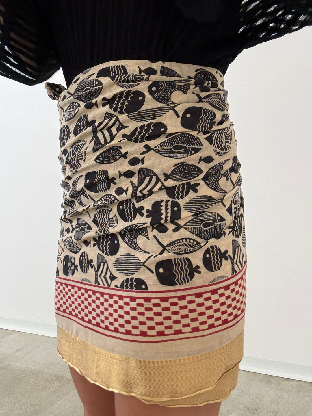 MAGLIA ISLA TRAFORATA NERA