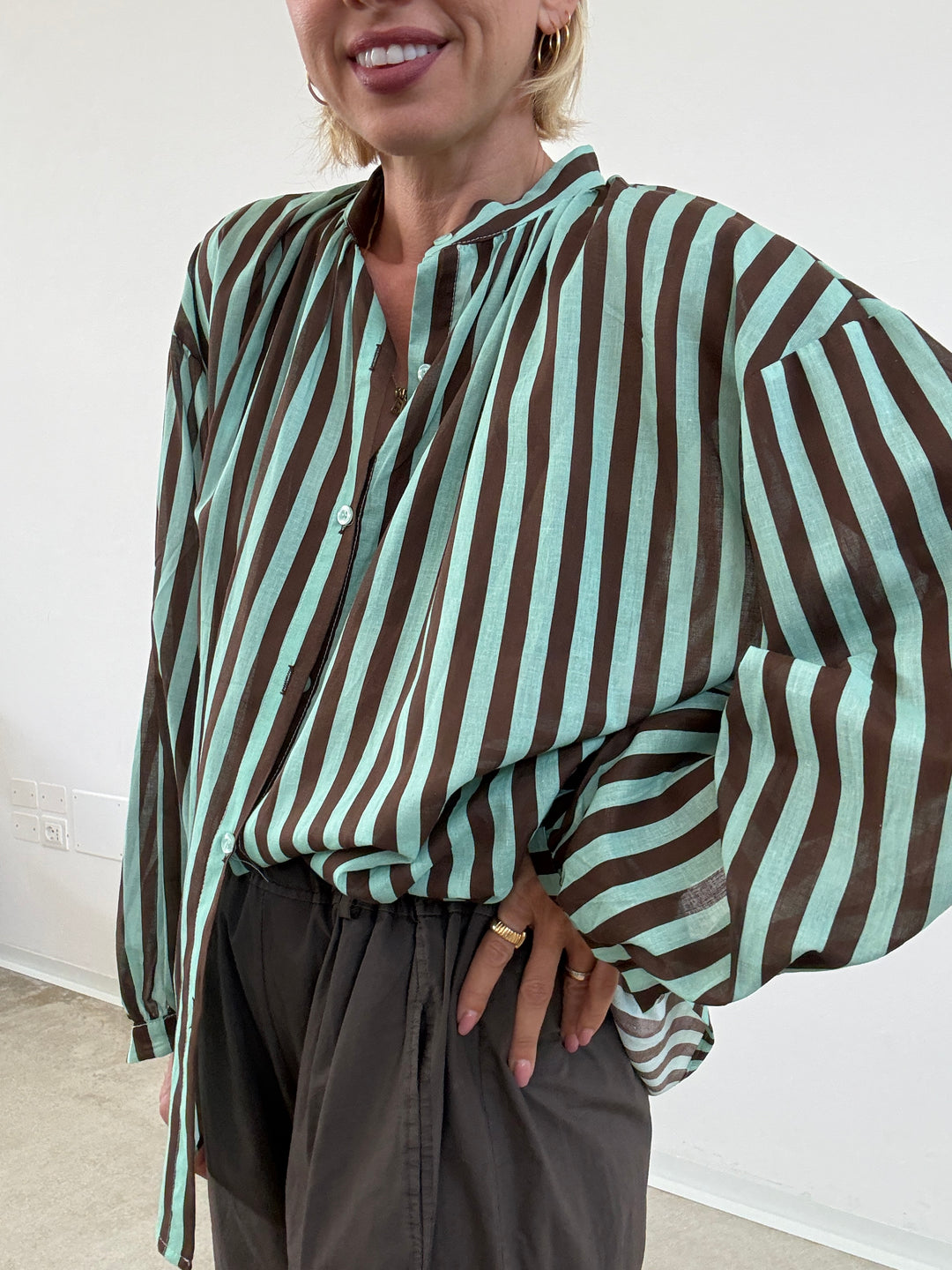 CAMICIA MUSSOLA RIGA MENTA/CIOCCO