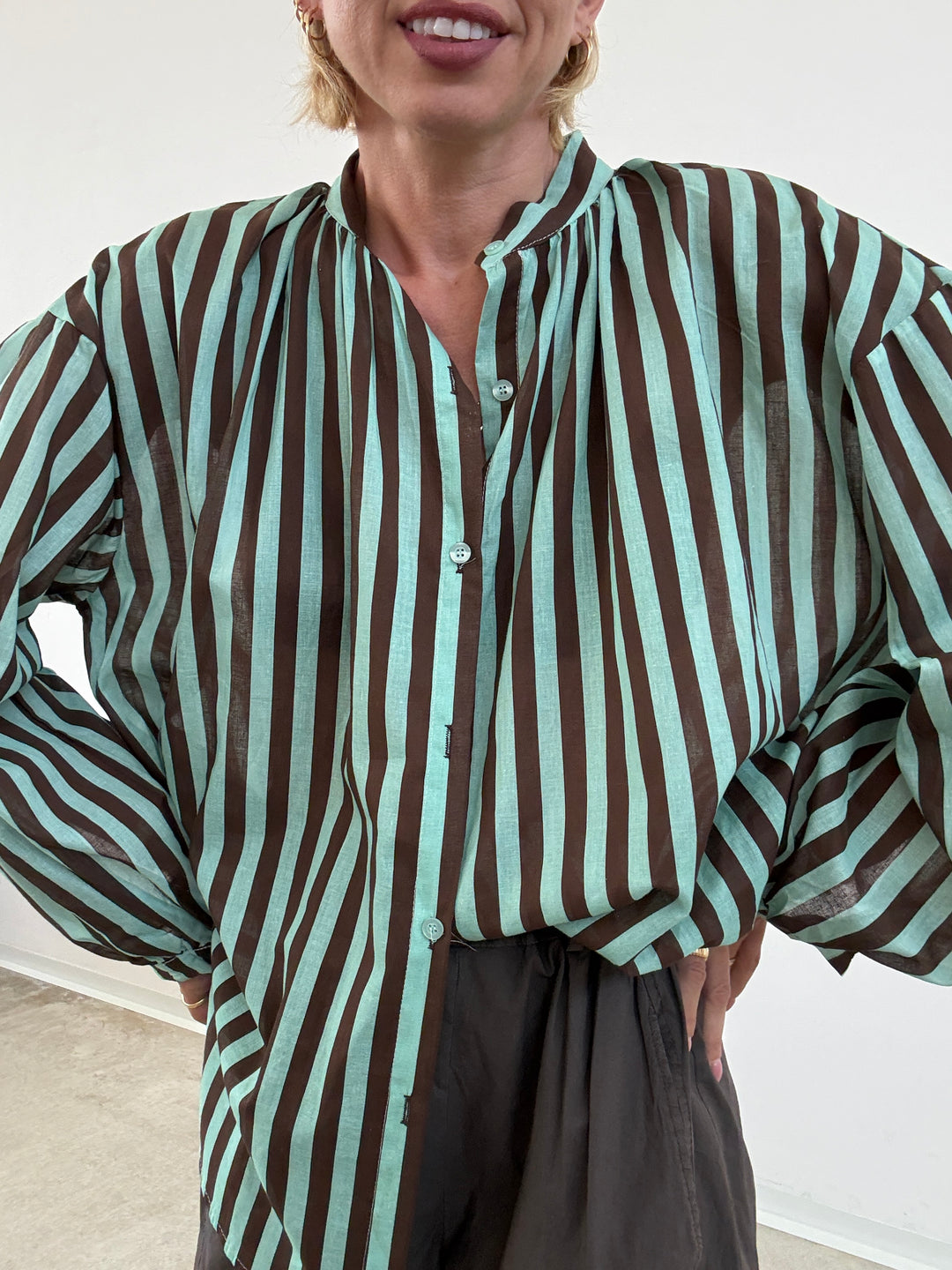 CAMICIA MUSSOLA RIGA MENTA/CIOCCO