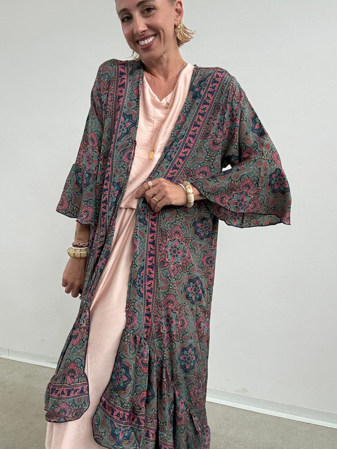 KIMONO BALZA AZZURRO/FUCSIA