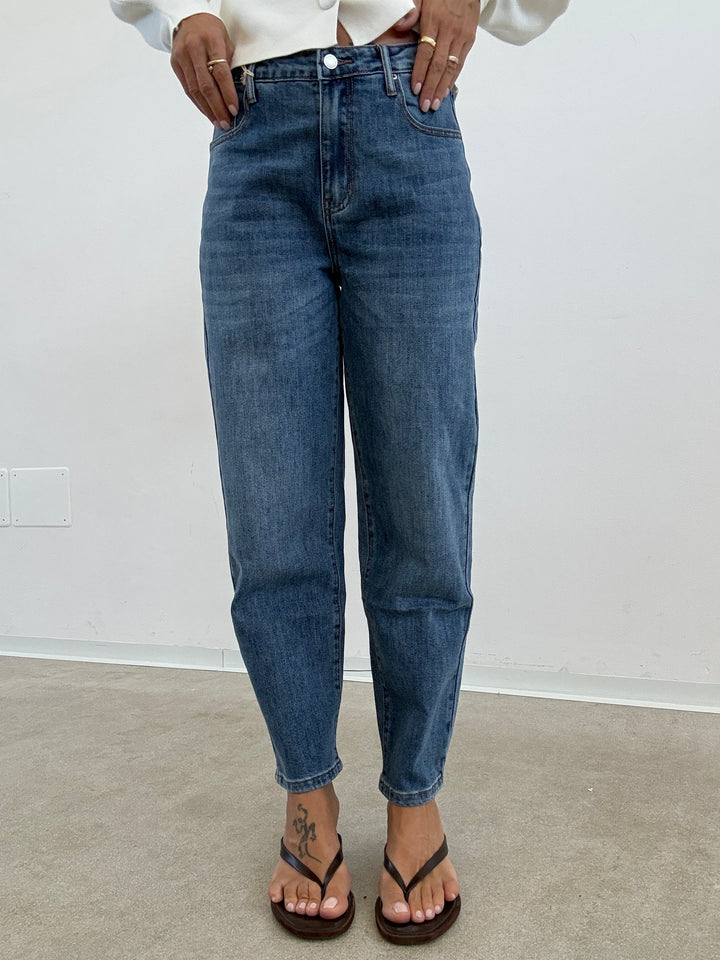 DENIM SLIM FIT MIDWASH