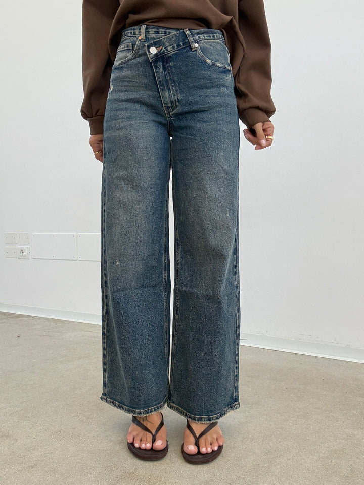 DENIM BOTTONE TRASVERSALE SABBIATO