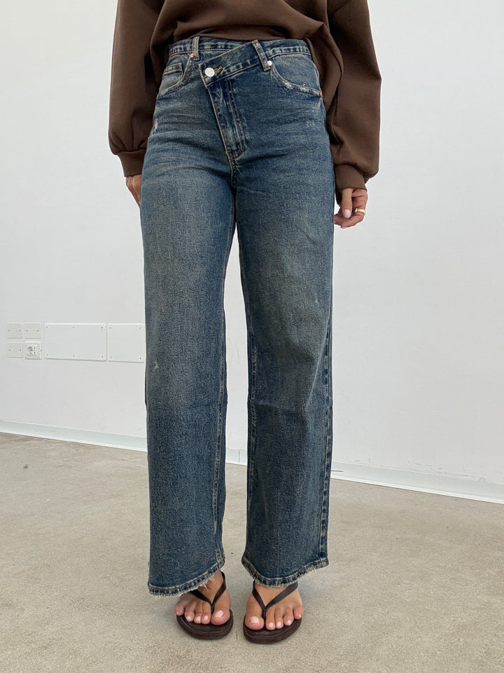 DENIM BOTTONE TRASVERSALE SABBIATO