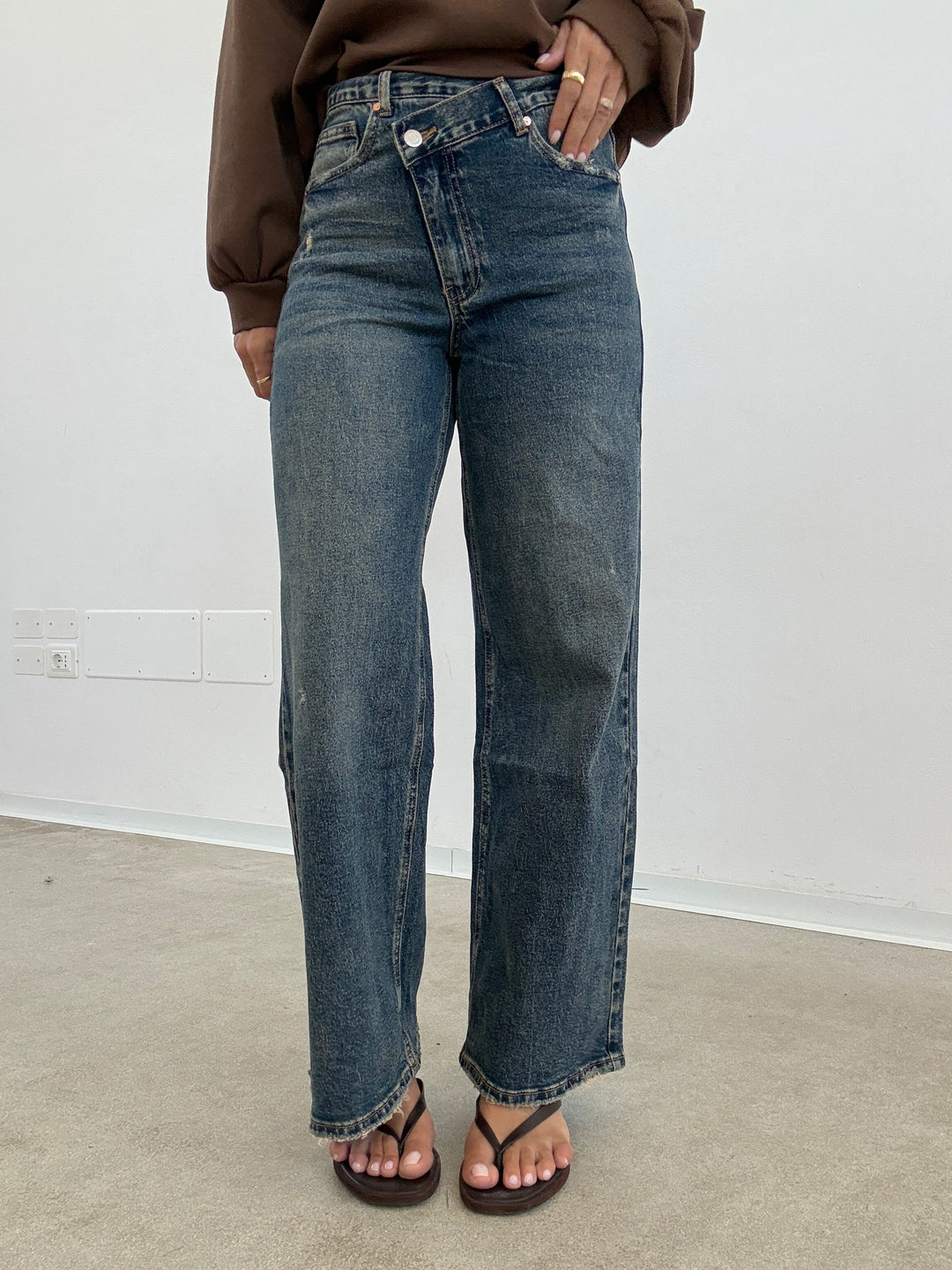 DENIM BOTTONE TRASVERSALE SABBIATO
