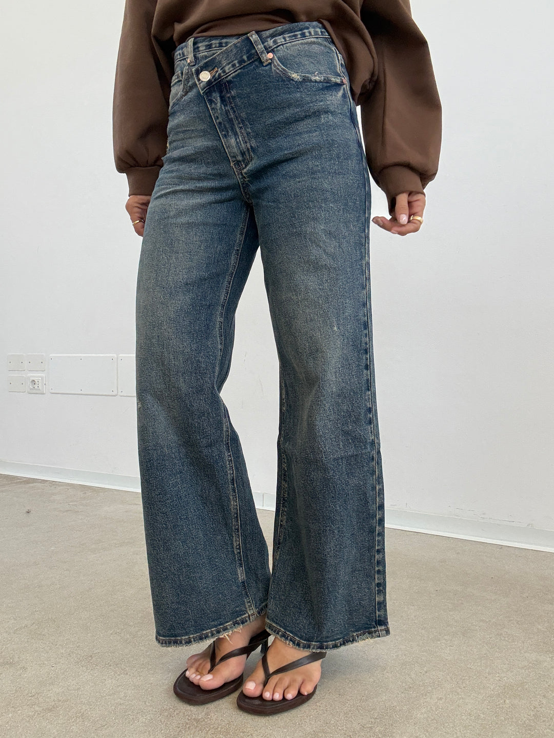 DENIM BOTTONE TRASVERSALE SABBIATO