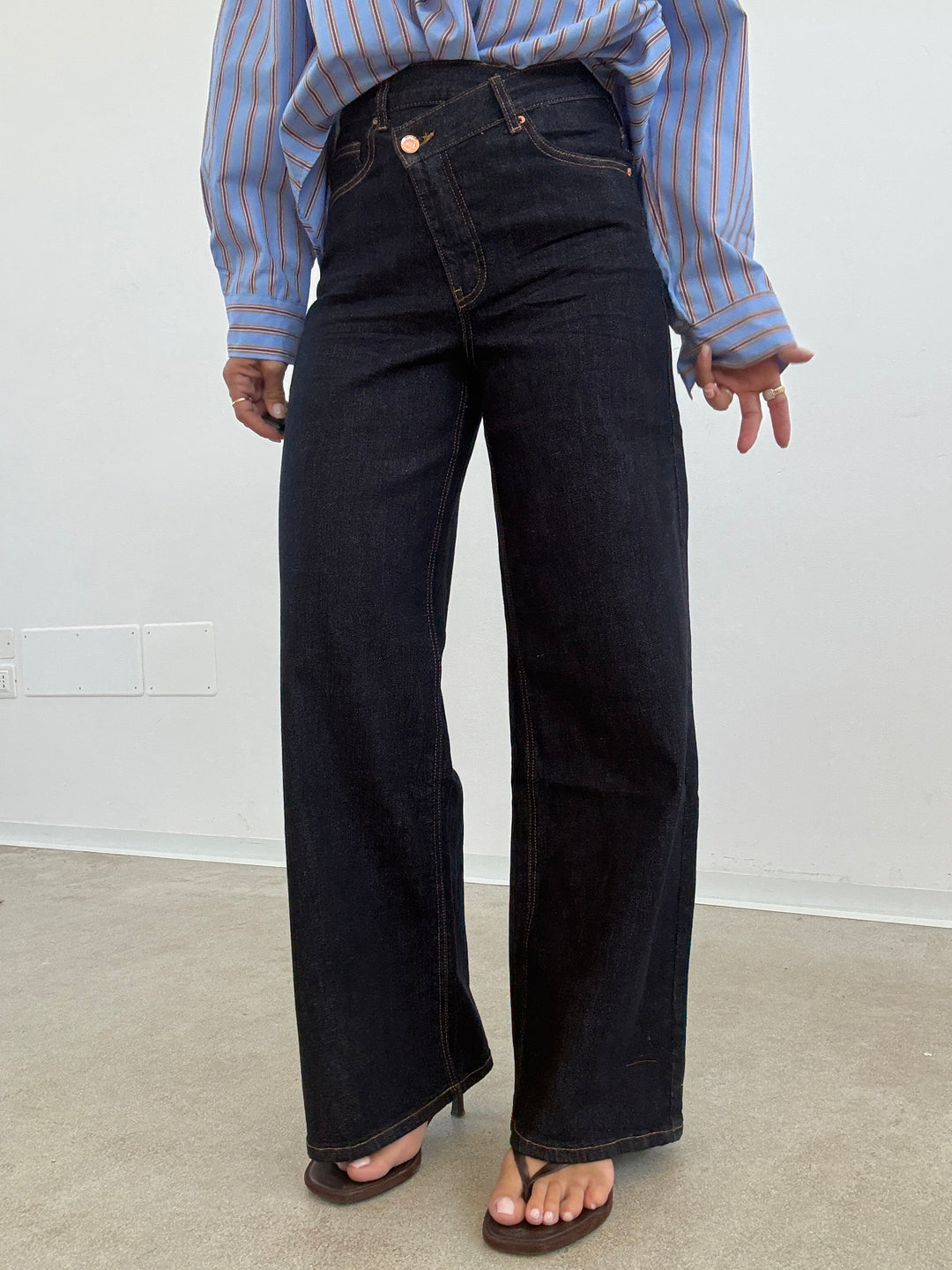 DENIM BOTTONE TRASVERSALE DARK BLUE