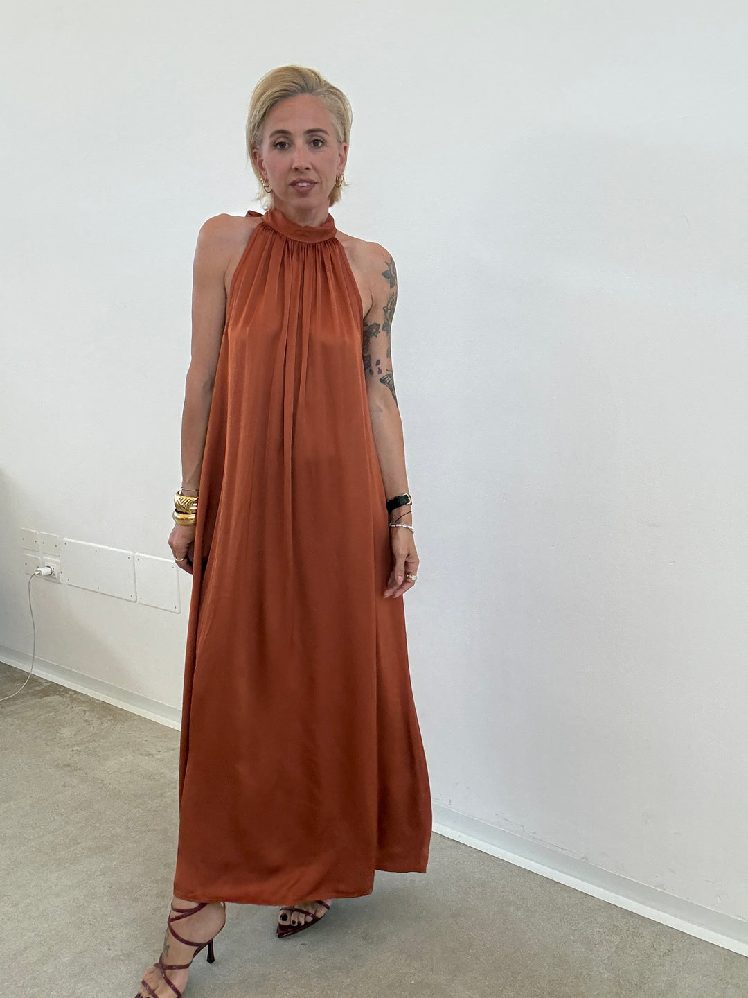 ABITO GINNY SATIN RUST