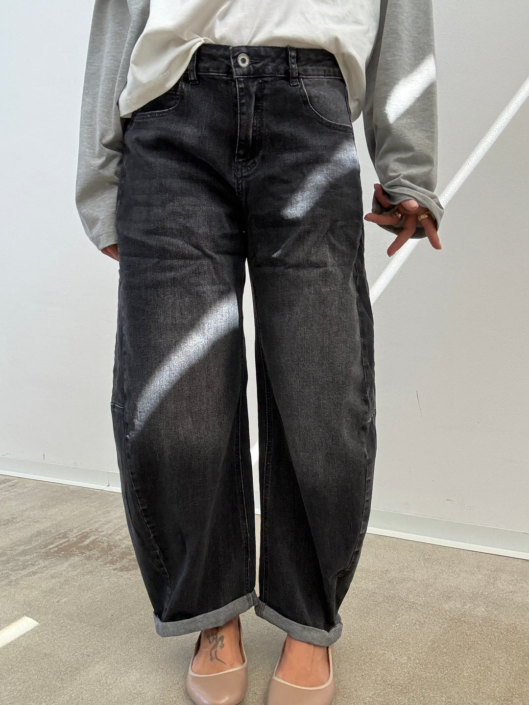 DENIM ANITA BARREL BLACK STONEWASH