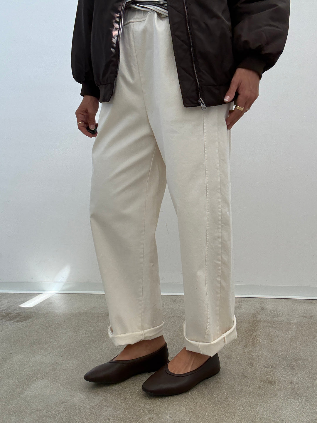 PANTALONE EMI LATTE