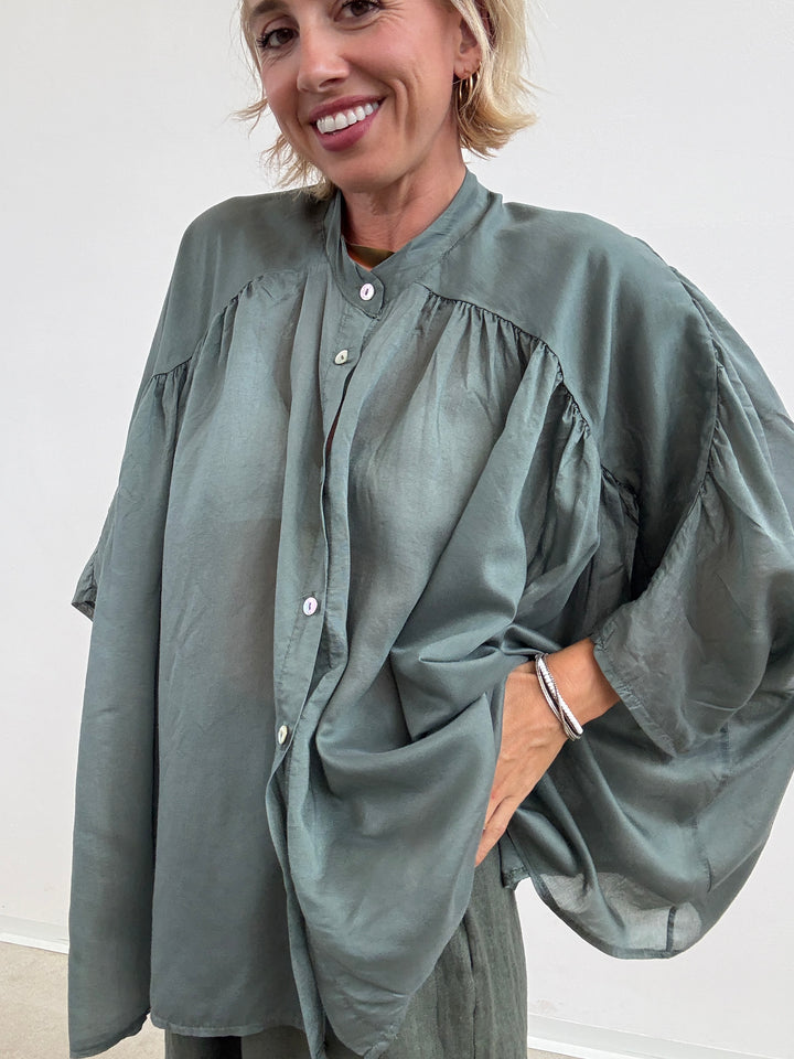 CAMICIA SCATOLA ORGANZA VERDE MILI