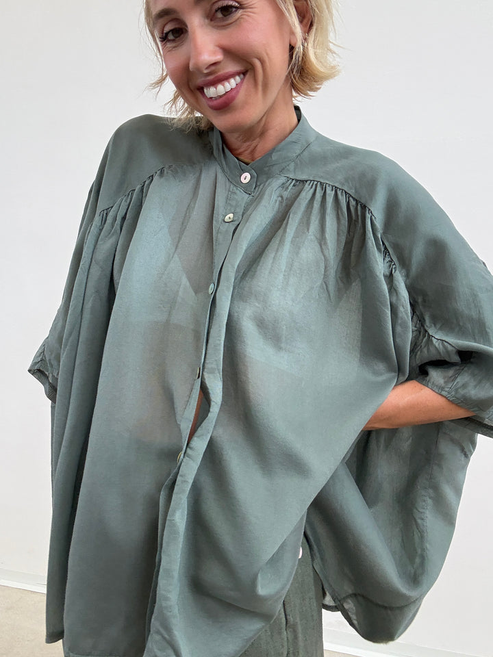 CAMICIA SCATOLA ORGANZA VERDE MILI