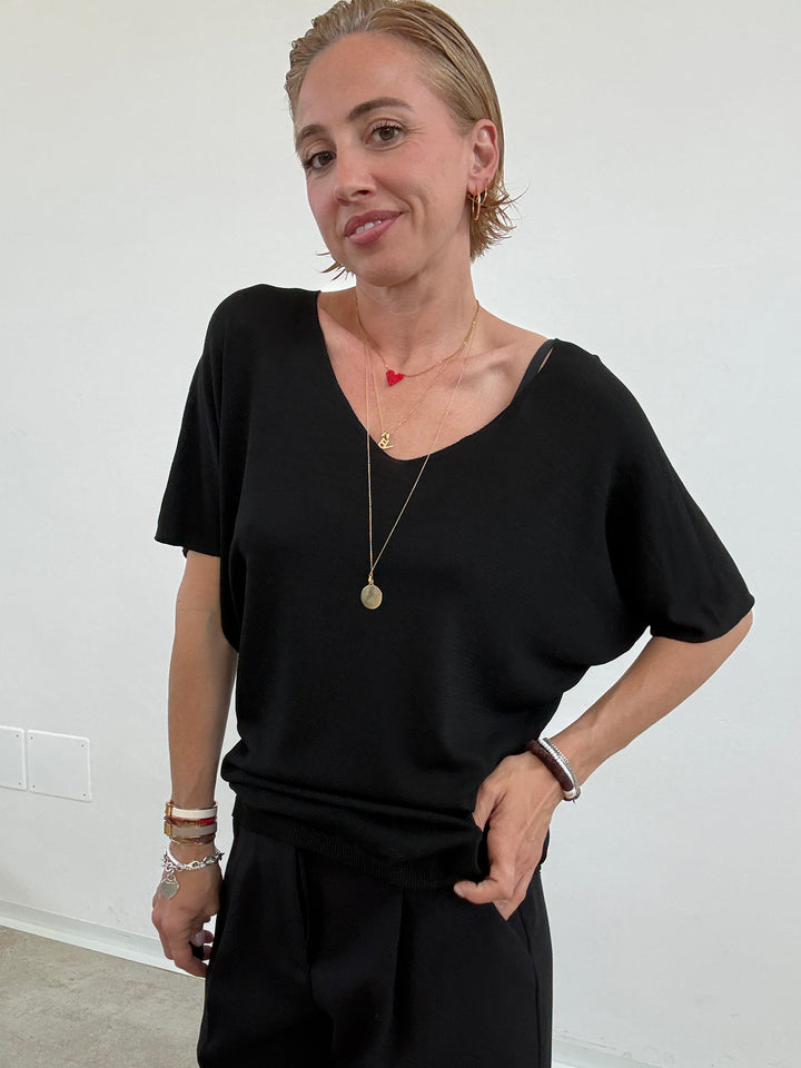 MAGLIA FILO V NERA
