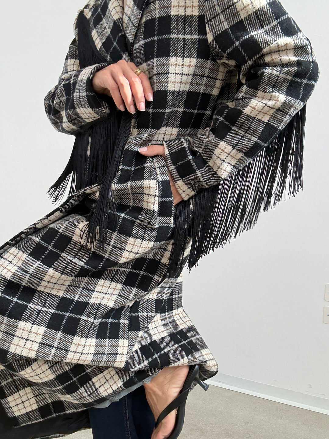 CAPPOTTO FRANGE CHECK NERO