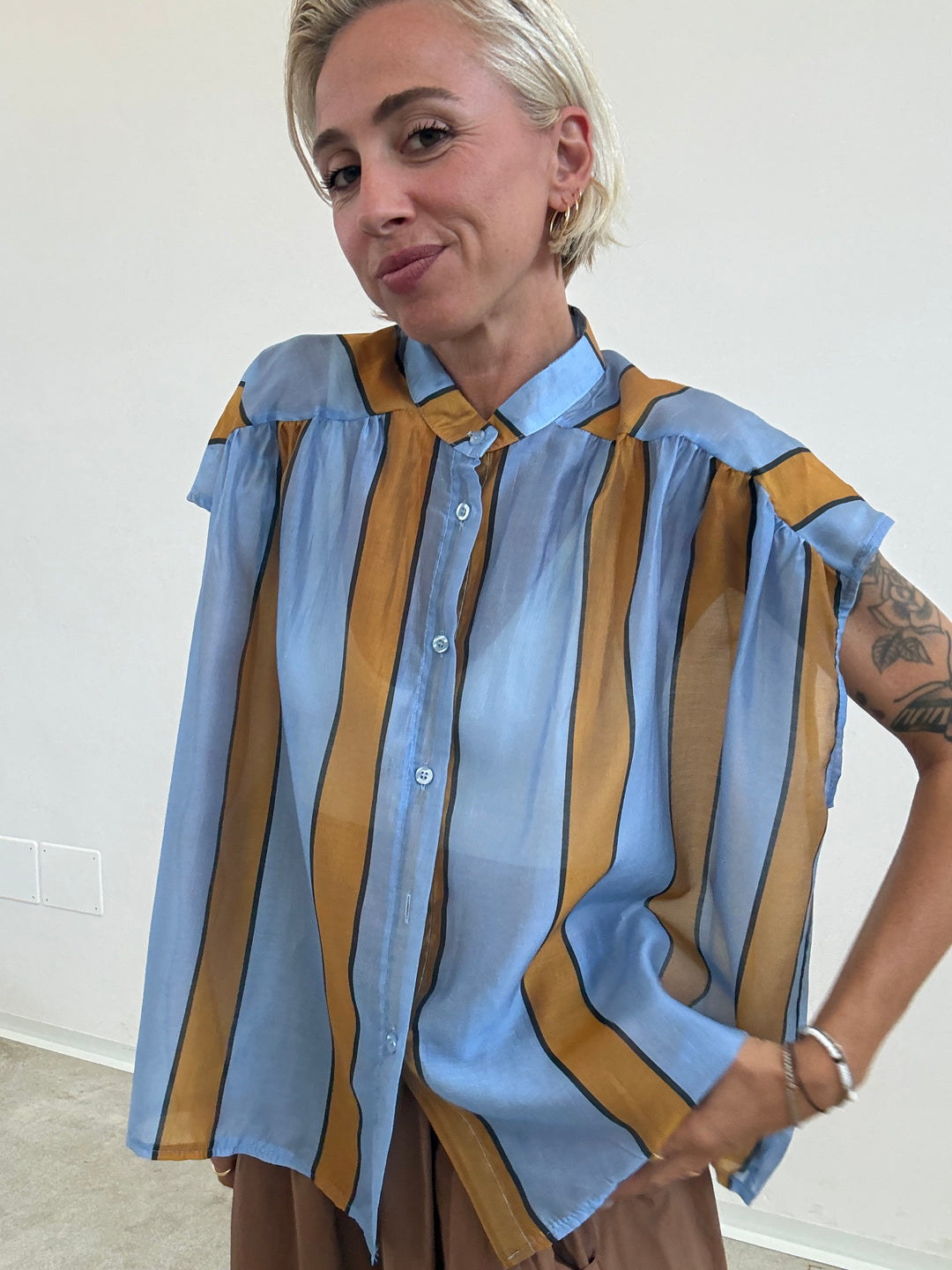 CAMICIA GIROMANICA RIGHE CIELO/OCRA