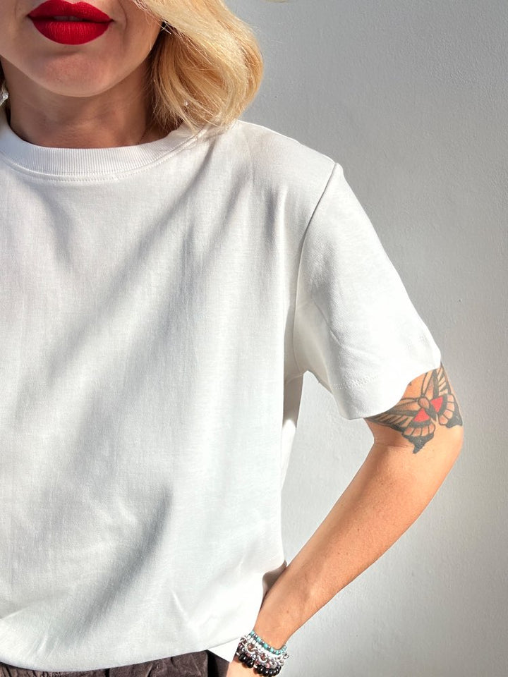 TSHIRT NAIMA BIANCA;TSHIRT NAIMA BIANCA;TSHIRT NAIMA BIANCA;TSHIRT NAIMA BIANCA;TSHIRT NAIMA BIANCA