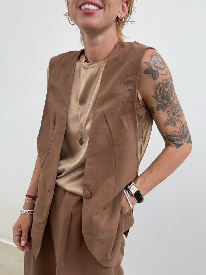 GILET ALICE LINO VISCOSA TABACCO;GILET ALICE LINO VISCOSA TABACCO;GILET ALICE LINO VISCOSA TABACCO;GILET ALICE LINO VISCOSA TABACCO;GILET ALICE LINO VISCOSA TABACCO;GILET ALICE LINO VISCOSA TABACCO;GILET ALICE LINO VISCOSA TABACCO;GILET ALICE LINO VISCOSA TABACCO;GILET ALICE LINO VISCOSA TABACCO;GILET ALICE LINO VISCOSA TABACCO;GILET ALICE LINO VISCOSA TABACCO