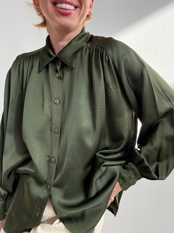 CAMICIA CRISTIANA SATIN VERDE MILI;CAMICIA CRISTIANA SATIN VERDE MILI;CAMICIA CRISTIANA SATIN VERDE MILI;CAMICIA CRISTIANA SATIN VERDE MILI;CAMICIA CRISTIANA SATIN VERDE MILI;CAMICIA CRISTIANA SATIN VERDE MILI;CAMICIA CRISTIANA SATIN VERDE MILI;CAMICIA CRISTIANA SATIN VERDE MILI