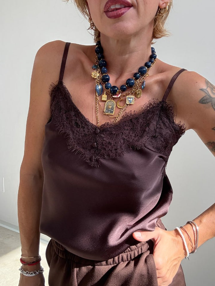 CANOTTA BOTTONCINI SATIN MORO;CANOTTA BOTTONCINI SATIN MORO;CANOTTA BOTTONCINI SATIN MORO;CANOTTA BOTTONCINI SATIN MORO;CANOTTA BOTTONCINI SATIN MORO;CANOTTA BOTTONCINI SATIN MORO;CANOTTA BOTTONCINI SATIN MORO;CANOTTA BOTTONCINI SATIN MORO