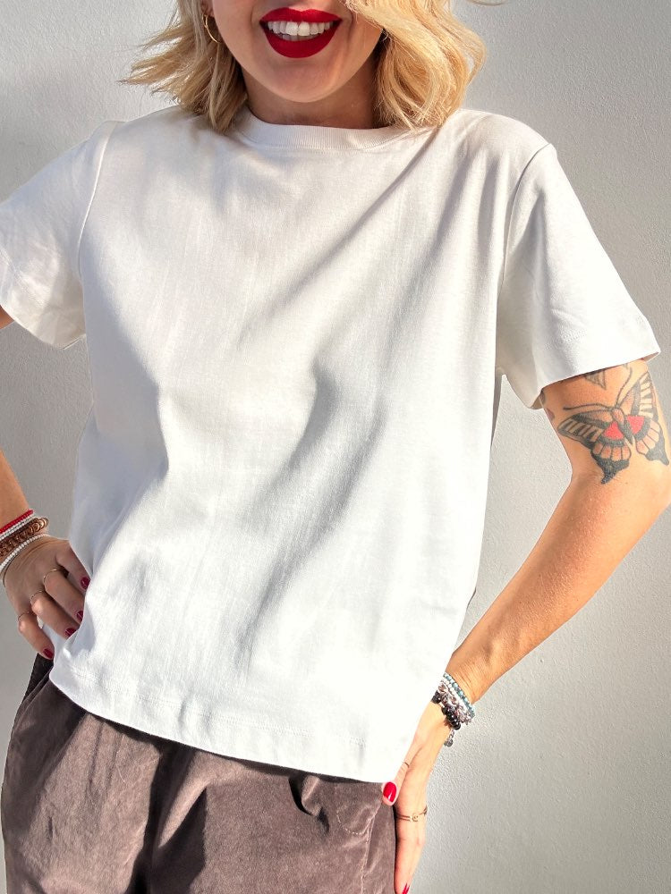 TSHIRT NAIMA BIANCA;TSHIRT NAIMA BIANCA;TSHIRT NAIMA BIANCA;TSHIRT NAIMA BIANCA;TSHIRT NAIMA BIANCA
