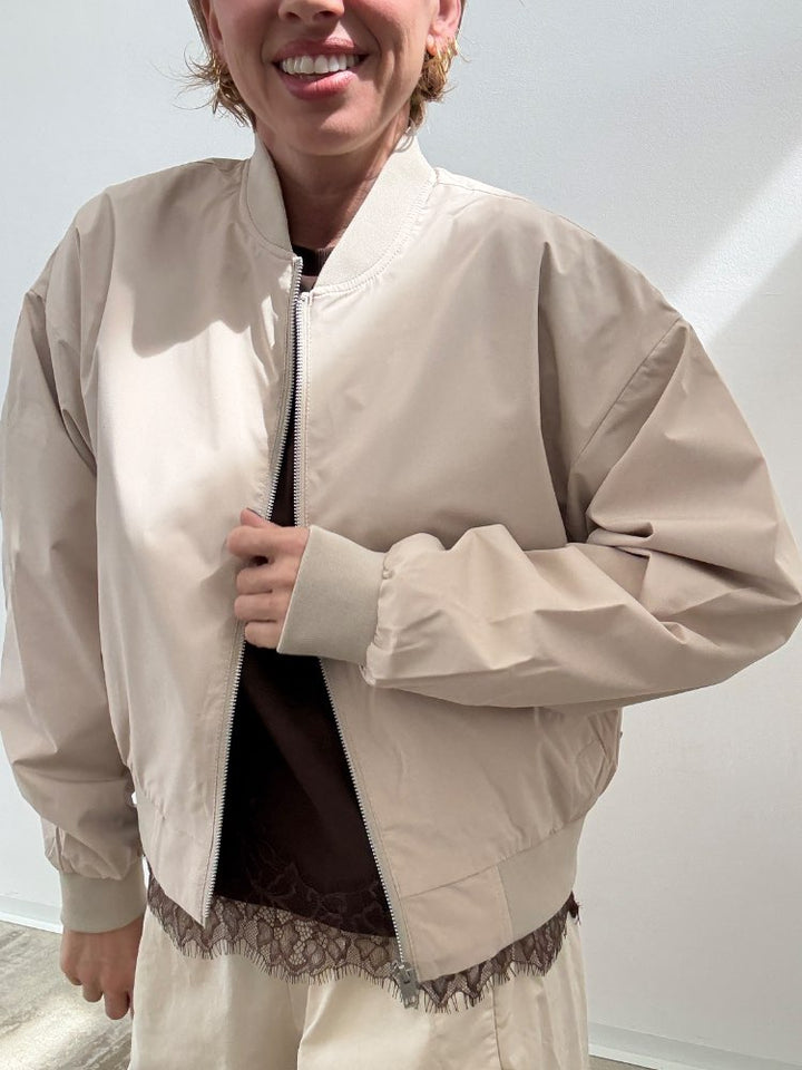 BOMBER ELLA LIGHTBEIGE;BOMBER ELLA LIGHTBEIGE;BOMBER ELLA LIGHTBEIGE;BOMBER ELLA LIGHTBEIGE;BOMBER ELLA LIGHTBEIGE;BOMBER ELLA LIGHTBEIGE;BOMBER ELLA LIGHTBEIGE;BOMBER ELLA LIGHTBEIGE;BOMBER ELLA LIGHTBEIGE;BOMBER ELLA LIGHTBEIGE;BOMBER ELLA LIGHTBEIGE;BOMBER ELLA LIGHTBEIGE;BOMBER ELLA LIGHTBEIGE;BOMBER ELLA LIGHTBEIGE;BOMBER ELLA LIGHTBEIGE;BOMBER ELLA LIGHTBEIGE;BOMBER ELLA LIGHTBEIGE;BOMBER ELLA LIGHTBEIGE