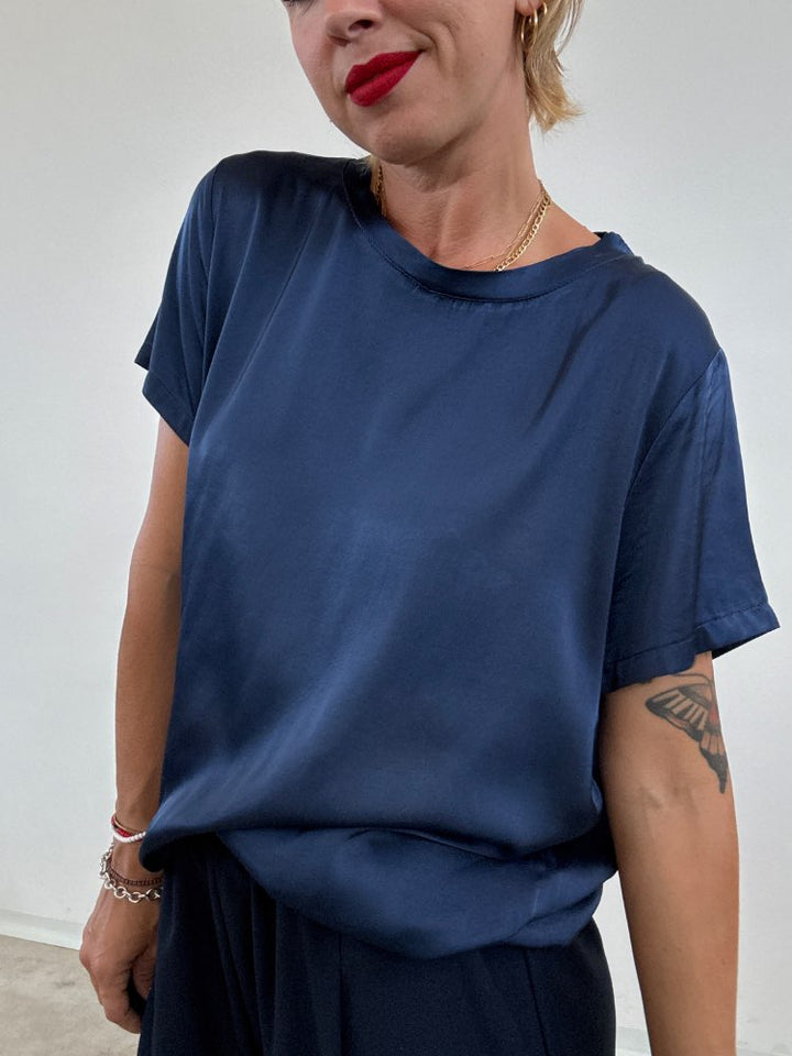 TSHIRT BETTA SATIN BLU;TSHIRT BETTA SATIN BLU;TSHIRT BETTA SATIN BLU;TSHIRT BETTA SATIN BLU;TSHIRT BETTA SATIN BLU;TSHIRT BETTA SATIN BLU;TSHIRT BETTA SATIN BLU
