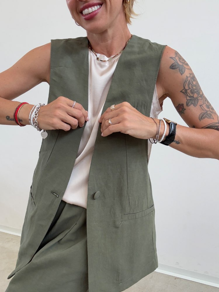 GILET ALICE LINO VISCOSA VERDE MILI;GILET ALICE LINO VISCOSA VERDE MILI;GILET ALICE LINO VISCOSA VERDE MILI;GILET ALICE LINO VISCOSA VERDE MILI;GILET ALICE LINO VISCOSA VERDE MILI;GILET ALICE LINO VISCOSA VERDE MILI;GILET ALICE LINO VISCOSA VERDE MILI;GILET ALICE LINO VISCOSA VERDE MILI;GILET ALICE LINO VISCOSA VERDE MILI